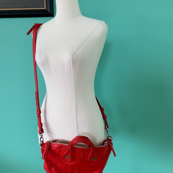 Vintage Authentic Givency small crossbody - Picture 2 of 15